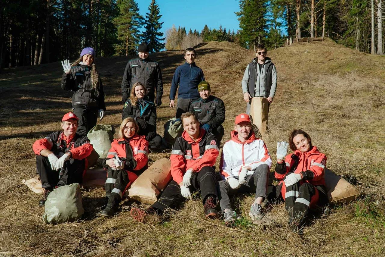 Volunteer clean-up in Andronovsky forest, the city of Perm