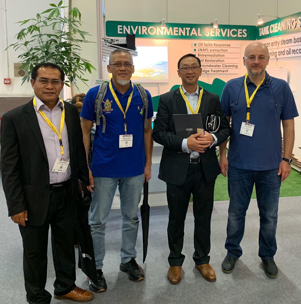 NNIAT Founder Ruslan Tokaev with Bruneian oil service provider representatives Ichiro Otani and Rusli Sulaiman as well as Roslan Wahab from Brunei Shell Petroleum