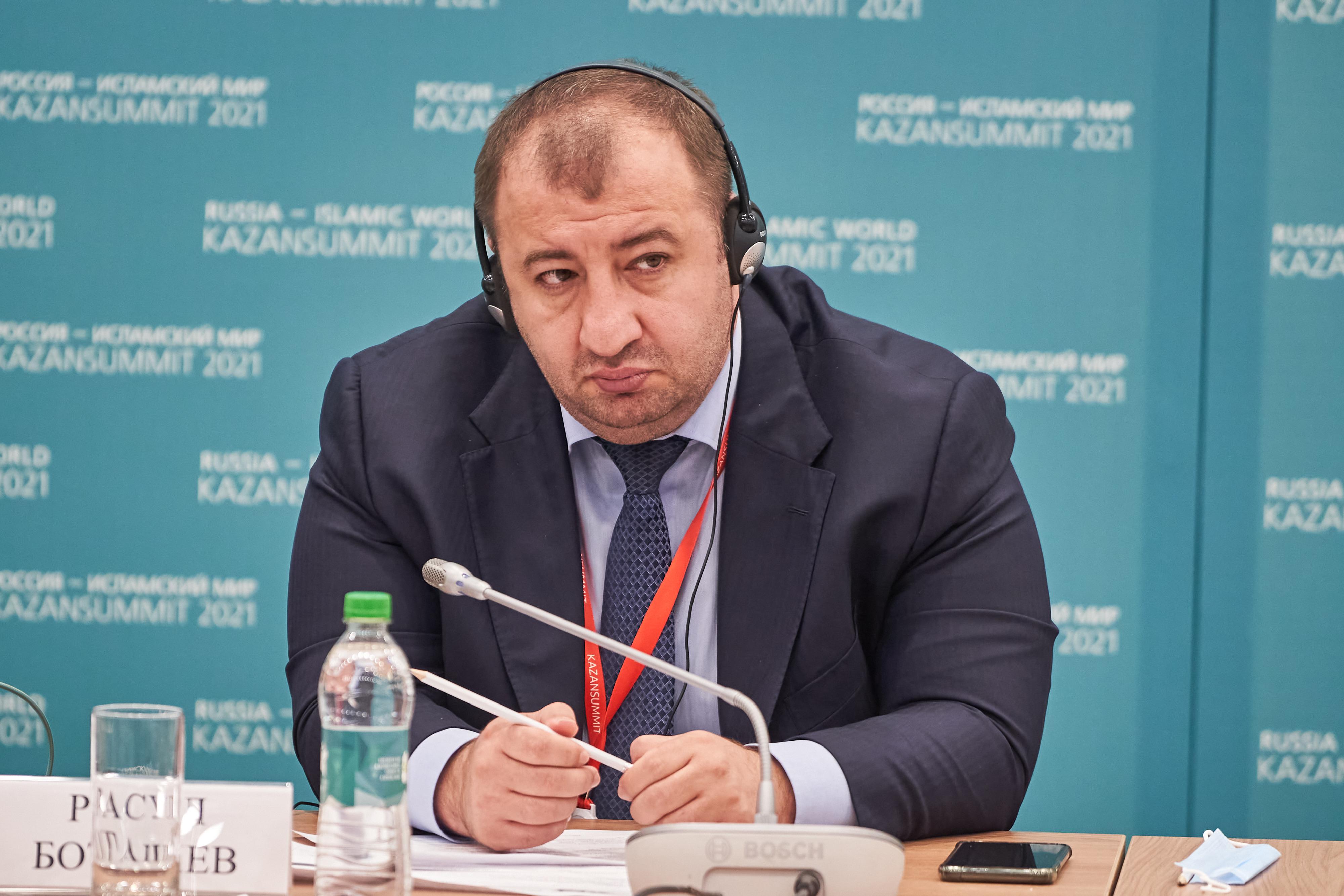 Deputy of the State Duma, Member of the State Duma Committee on International Affairs Rasul
Botashev