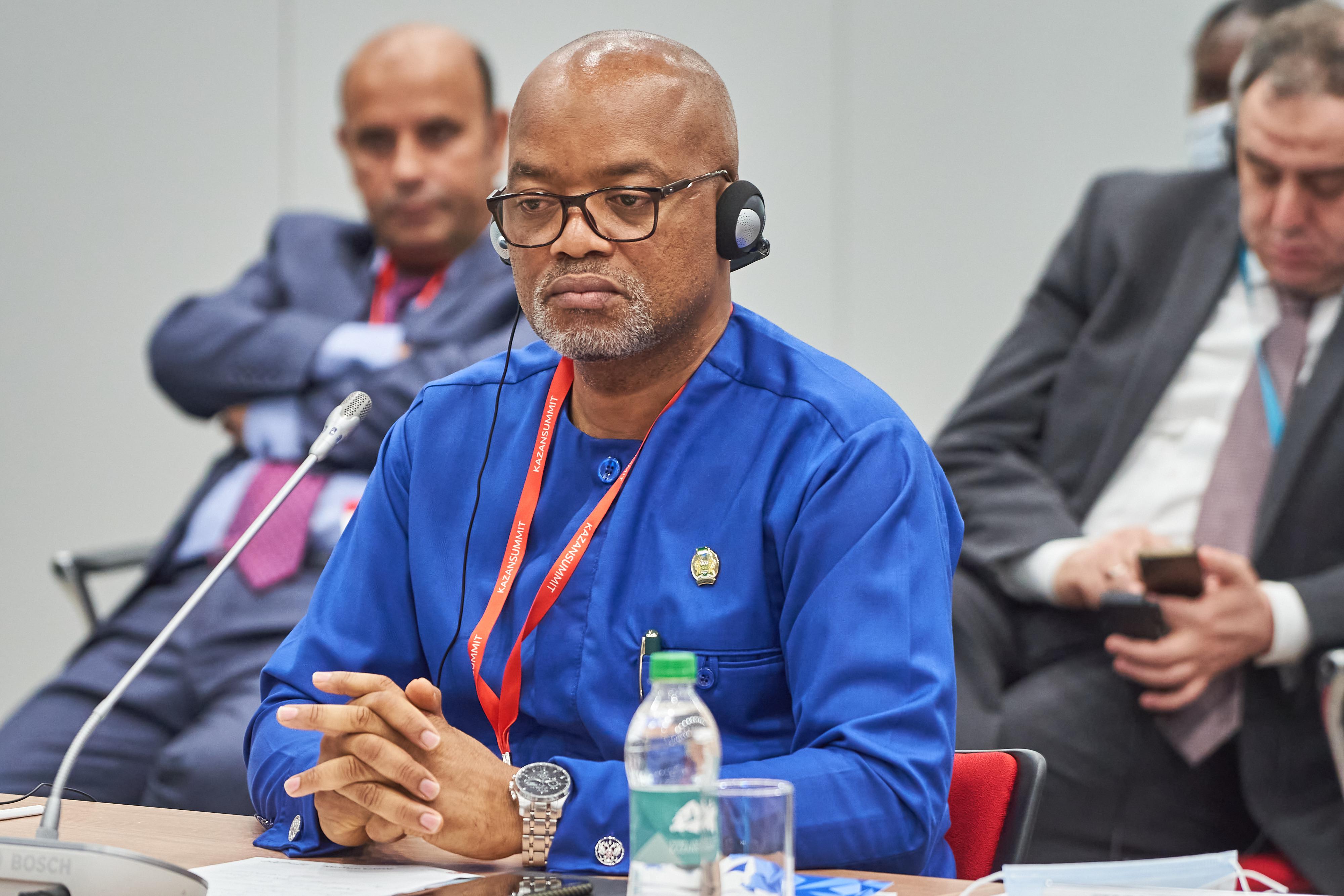 Чрезвычайный и Полномочный Посол Республики Сьерра-Леоне в Российской Федерации
Мохамед Йонгаво